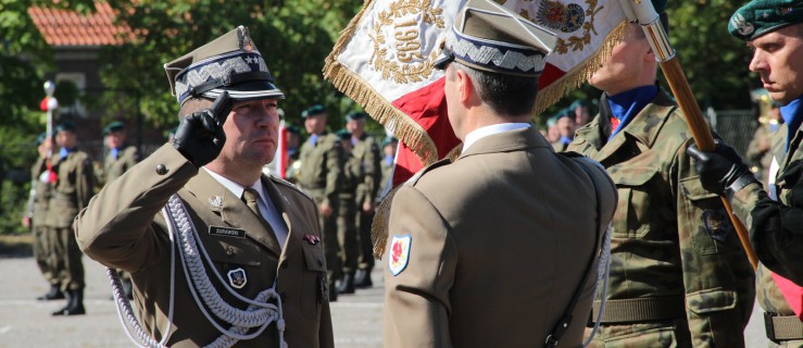 `Okazja szczególna, bo przyszedł czas rozstania`. Gen. dyw. Janusz Bronowicz przekazał swoje obowiązki